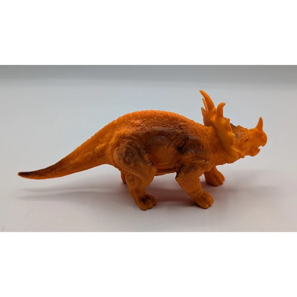 N/A lot dinosaur
